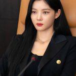 Do Do-Hee My Demon Kim Yoo-jung Black Blazer