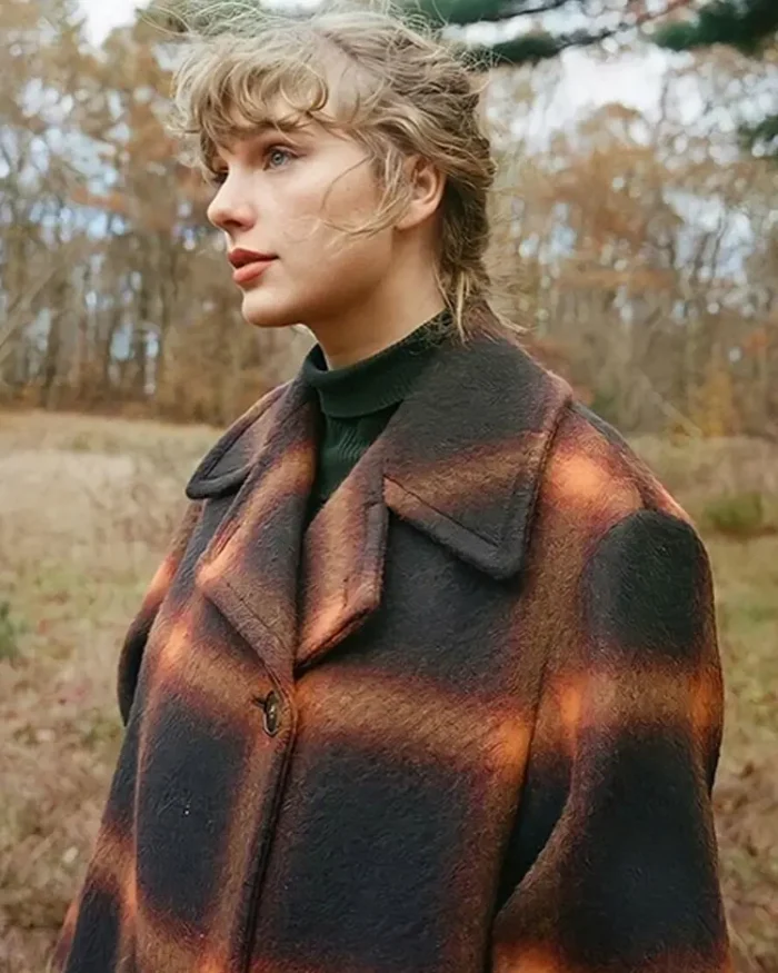 taylor-swift-evermore-2020-plaid-coat-01 Taylor Swift Evermore 2020 Plaid Coat - Image 1