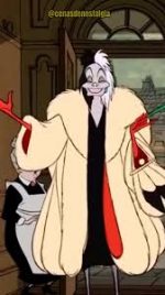 101 Dalmatians Cruella De Vil Shearling Costume Coat - Image 2