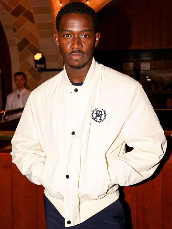 damson-idris-f1-2025-the-movie-white-jacket-02 Damson Idris F1 2025 The Movie White Jacket - Image 1