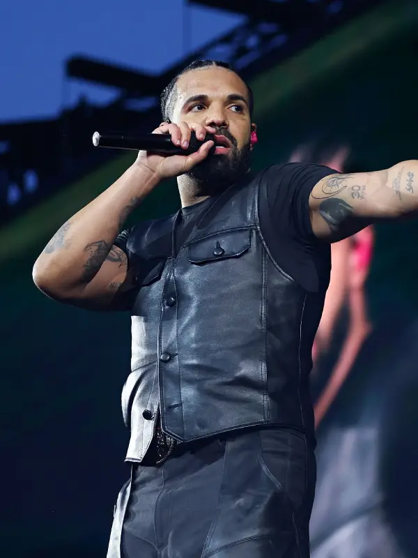 drake-wireless-festival-2025-black-hawk-leather-vest-01 Drake Wireless Festival 2025 Black Hawk Leather Vest - Image 1
