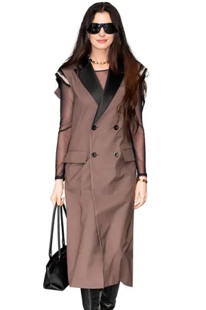 Anne Hathaway The Devil Wears Prada 2 Sleeveless Coat