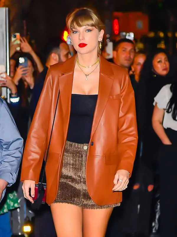 Taylor-Swift-Street-Style-Brown-Leather-Blazer 1 Taylor Swift Brown Leather Blazer